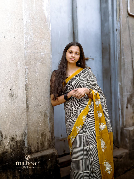 Soft Cotton Geometric Print Saree